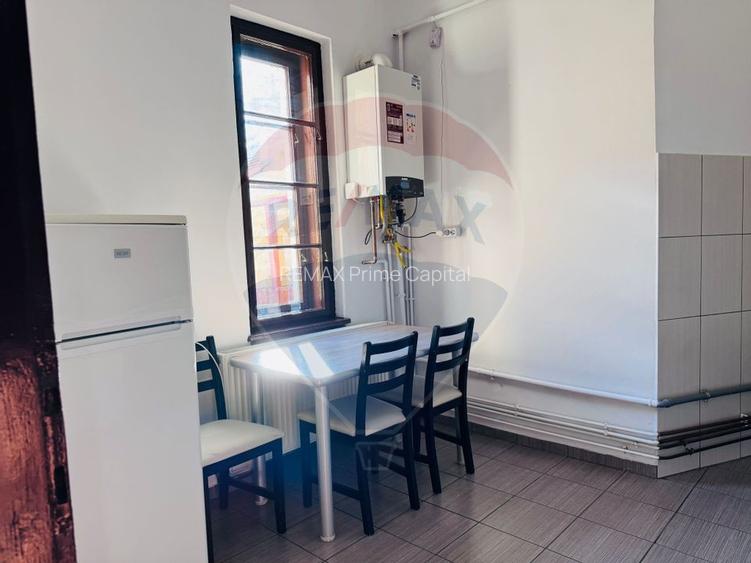 Apartament cu 2 camere de închiriat – ultracentral, str. Primăriei - 11
