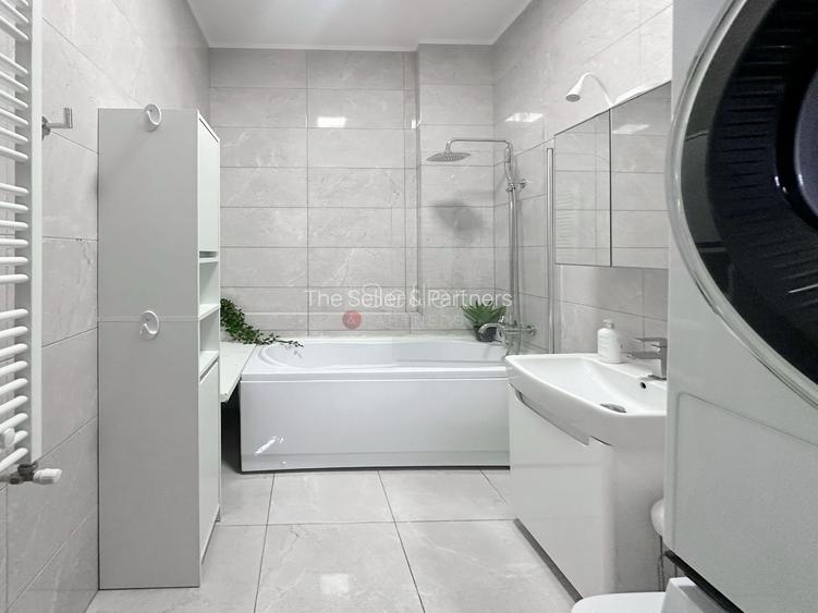 Zona Linistita Terasa Suprafata Generoasa - 7