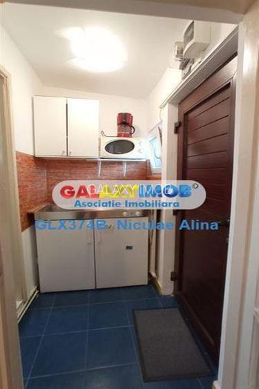 Garsoniera la curte 5 minute de mers statia de metrou Laminorului - 3