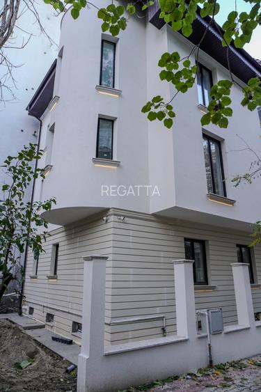 VILA NOUA SUPERBA | LIFT INTERIOR | ALEE PRIVATA | DOUA INTRARI SEPARATE - 2