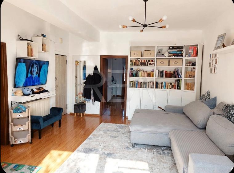 3 camere 89 mp| Vilă 2008 | Metrou Brâncoveanu 7 min | Alunișului