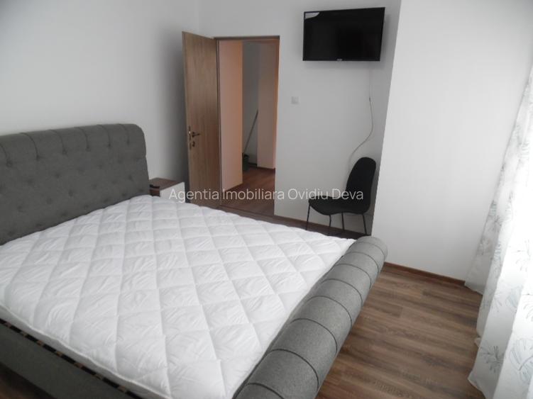 Inchiriez apartament 2 camere in Deva, ultracentral (I. Maniu, Magnoliei), et 2 - 7