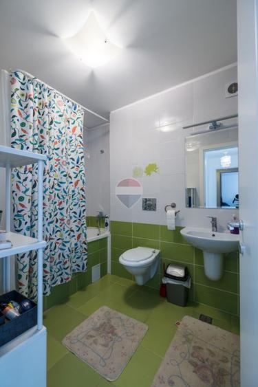 Apartament 3 camere | 75 mp | 2 băi | parcare + boxă | Tractorul