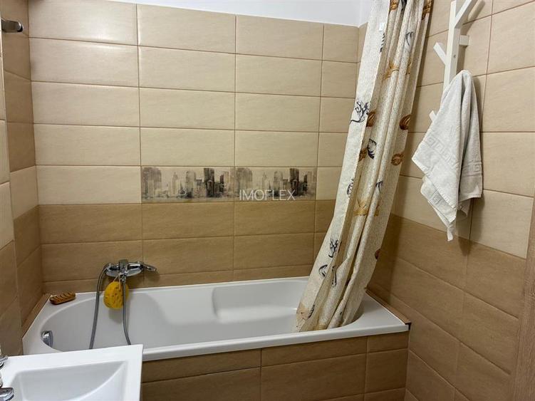 Apartament 2 camere, zona Tractorul - 7
