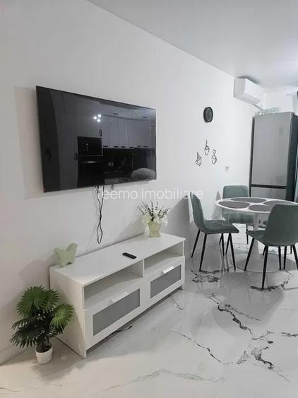 Apartament 2 camere, semidecomandat, centrala, ac, parcare, Aparatorii Patriei - 3