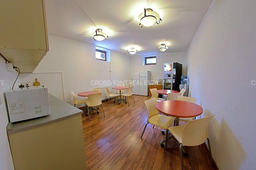 Piata Romana, vila interbelica consolidata. Ideal resedinta, birou - 15