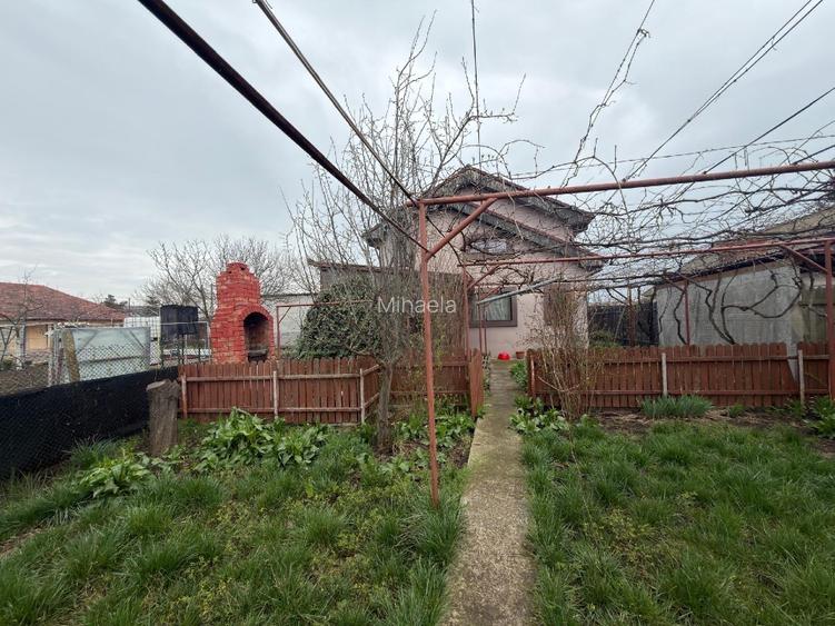 Vand casa cu etaj + teren - 2