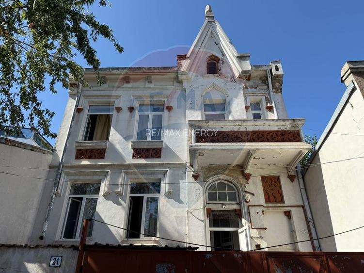 DE ÎNCHIRIAT: Casă/Vilă spațioasă  8 camere  Zona Gara de Nord - 9