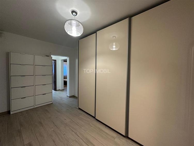 Inchiriere Apartament cu 3 camere Decomandat Palas Mall - 10