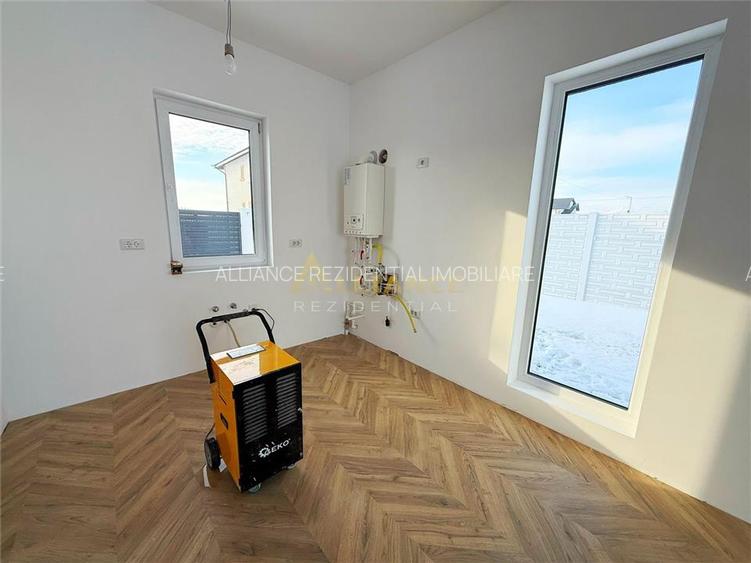 Casa Individuala la intrare in Berceni / 3 Camere / 2 Bai - 6