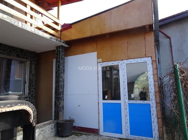 Imobil P+M ptr birouri si/sau locuinta + hala 50mp - 2