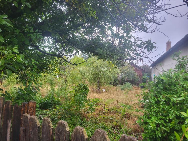 Teren 1055 mp,situat la 5 minute de Parc Comana,intre case - 4