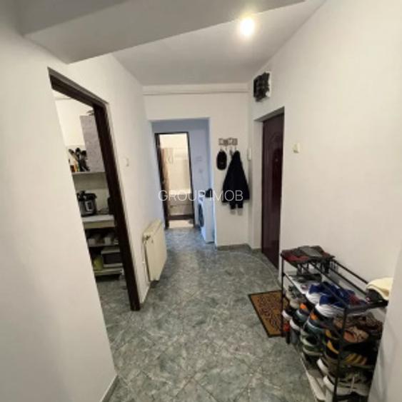 Apartament 2 camere decomandat,etaj 3, Zona Milcov - 2