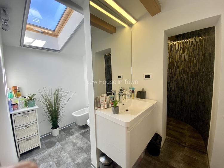 Casă deosebită de vânzare în Sânpetru | Teren 1400 mp - 35