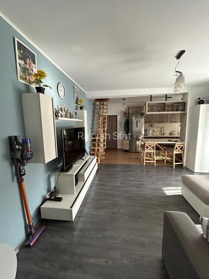 Proprietar apartament deosebit cu 2 camere + pod amenajat Giroc UM - 3