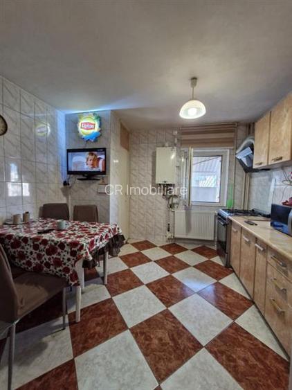 Apartament 4 camere Vitan - 13