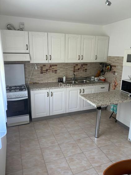 Confort si relaxare aproape de București, oraș Titu, Dâmbovița, negociabil - 9