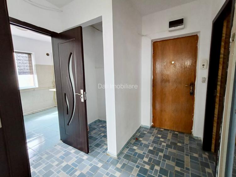 Apartament 2 camere ultracentral Buzau, zona Crang - 7