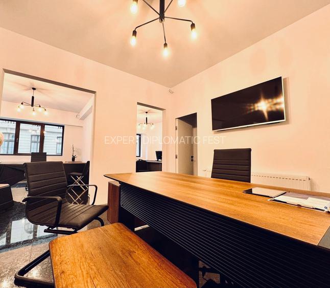 Romana - Caderea Bastilei - parter- 4 camere - 120 mp - Pret 1800 euto - 2