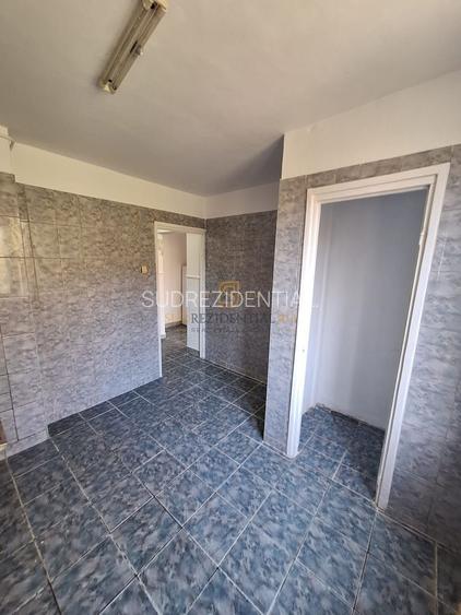Apartament 2 camere de vanzare, Aparatorii Patriei, metrou, Sector 4 - 4