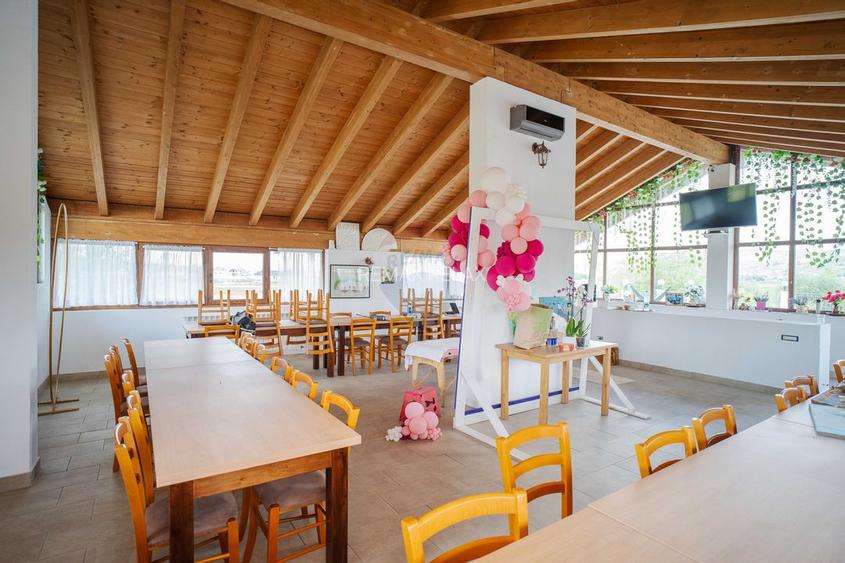 Complex cu Piscină/Cazare de Vânzare, 10.777mp Teren - DN24, Vaslui - 15