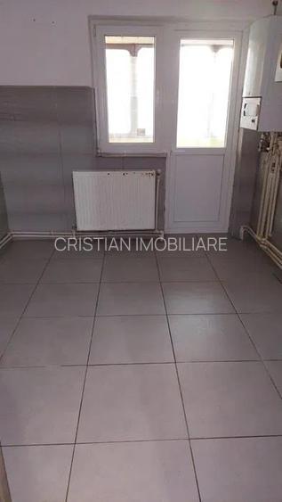 Ap 3 cam conf 1 Scolilor 71 mp parter cu balcon - 5