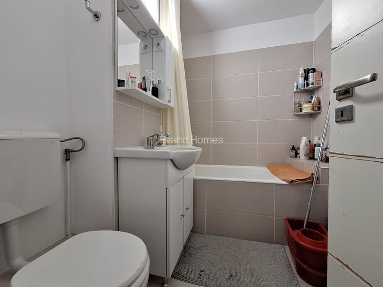 Apartament cu 4 camere - partial mobilat - zona Lipovei - etaj 3 - 11