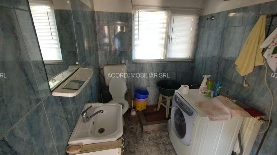 Teren cu casa demolabila in INEL 2 - 4