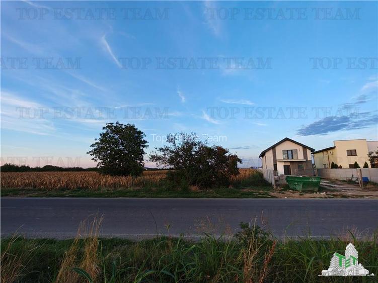 Teren intravilan pentru constructii stradal, 2965 mp, cu toate utilitatile si de - 7