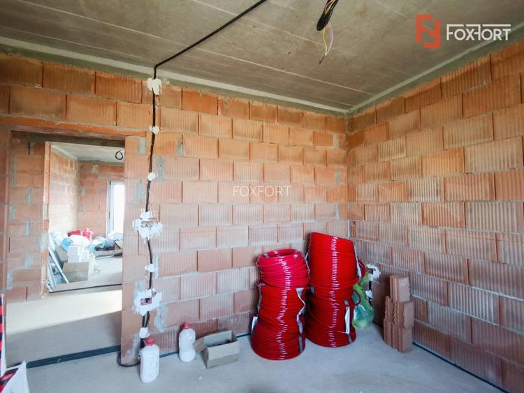 Apartament 3 camere decomandat 72 mp cu gradina de 100 mp in Giroc- V2808 - 11