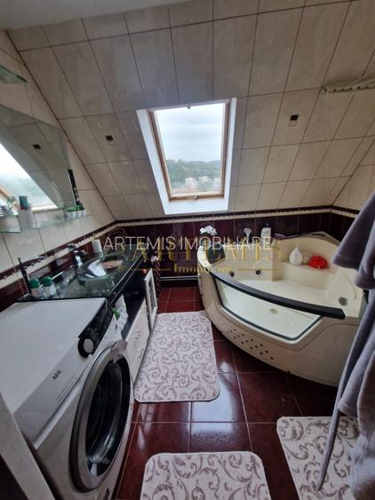 Apartament de 3 camere, decomandat, 90 mp., zona Stefan cel Mare. - 10