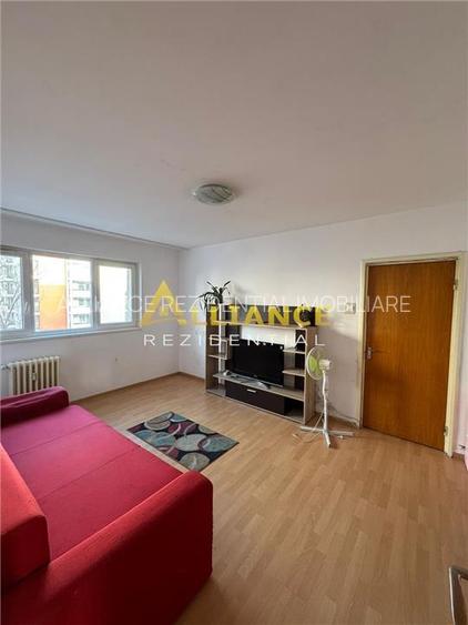 3 Camere Dristor I metrou 7 min - 6