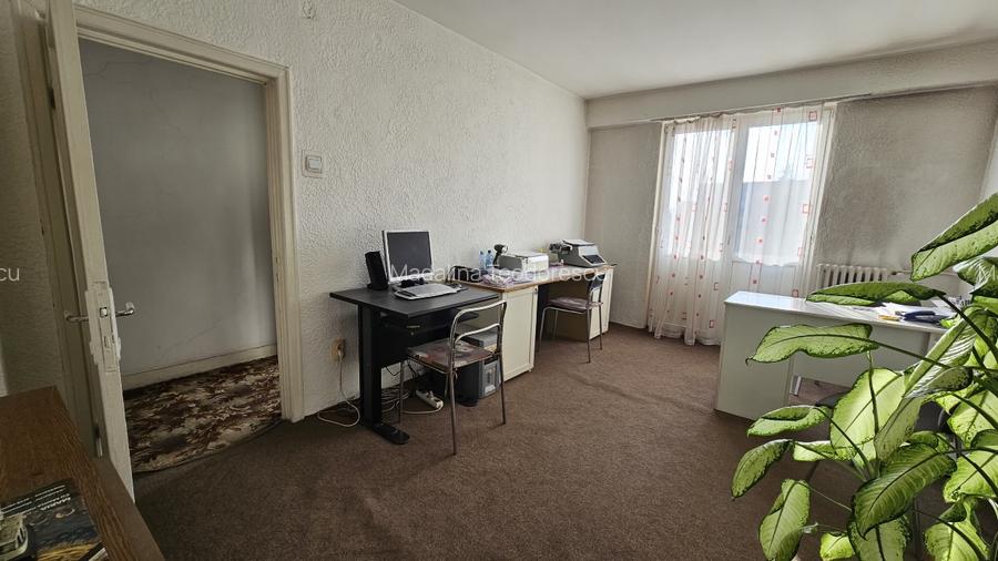 Apartament 2 cam de vânzare, ultra-central, Piața Victoriei 7, direct proprietar - 3