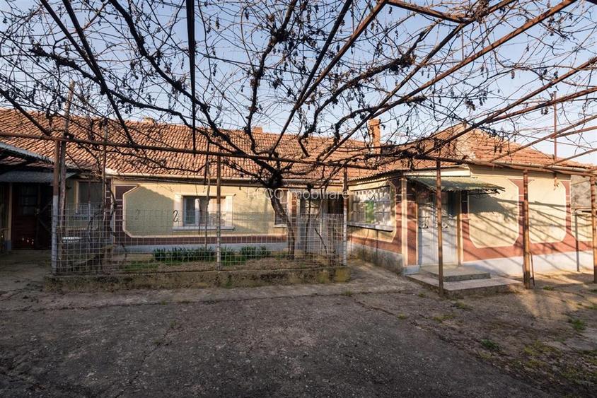 RECO Casa in Sarbi la 27km de Oradea cu dublu front stradal - 15