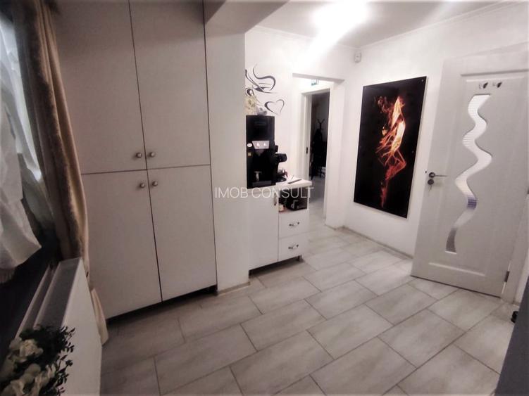 Afacerea ta incepe cu NOI./ COD CE713 - 3