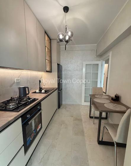 PRIMA INCHIRIERE!  Apartament cu 2 camere decomandat - Royal Town Copou Iasi - 2
