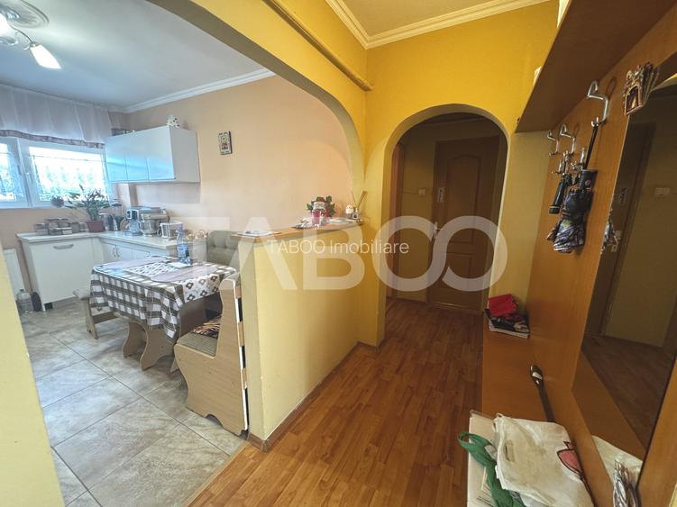 COMISION 0 - Apartament decomandat 4 camere 2 bai balcon Cisnadie - 10