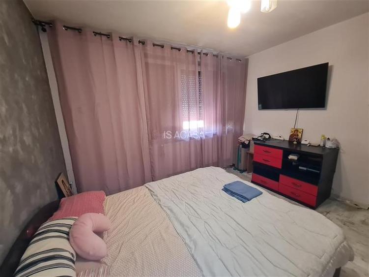 Apartament 3 camere, zona Piata Mare cu centrala - 4