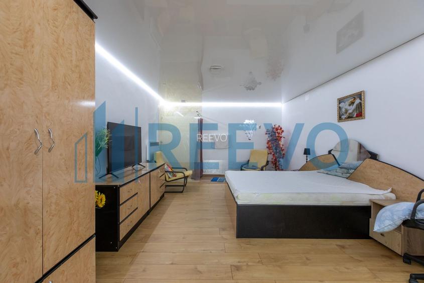 Clădire și teren de investiție, central Roman - 21