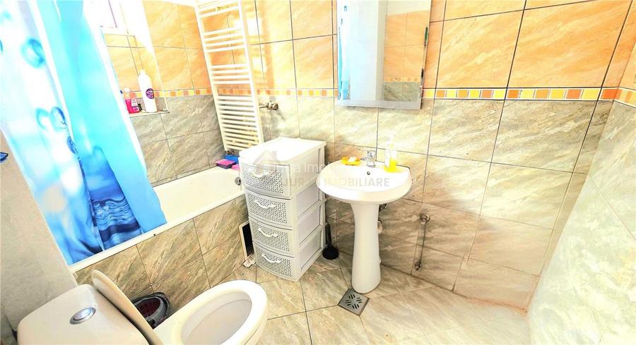CASA 5 CAMERE 145 MP TEREN 660 MP DAMBUL ROTUND - 14