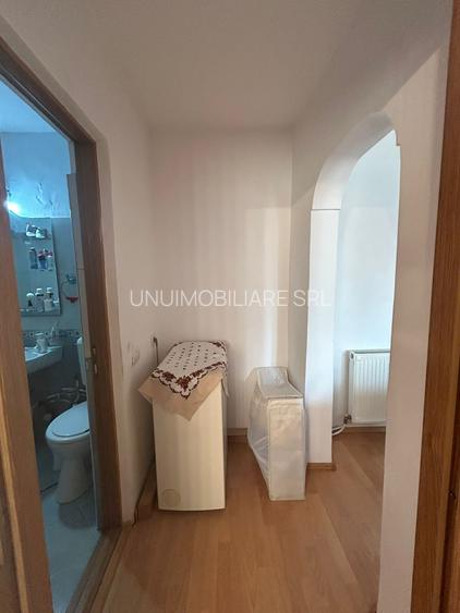 Apartament 3 camere -Zona Sud  - etaj 4/4 - 68 mp - 4