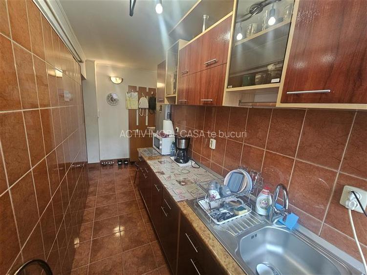 Resita, 3 Cam. Mobilat+Utilat, Et. 2, Micro 3 - 7