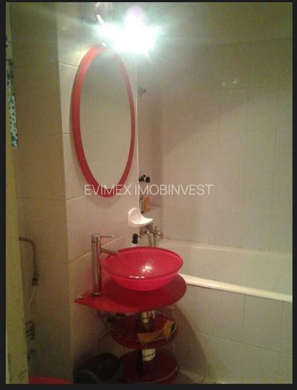 Titan - Auchan Titan, Garsoniera Bloc MIXT - 3