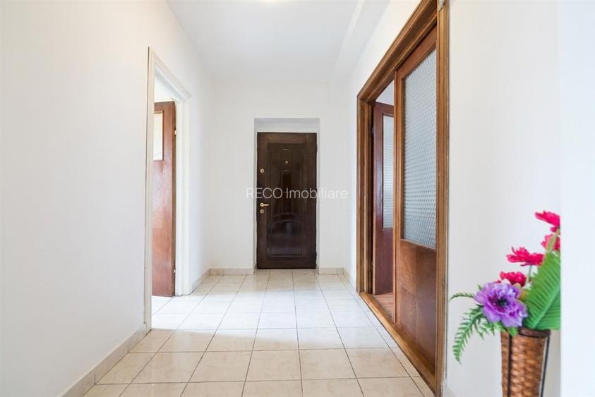 RECO Apartament 3 camere Rogerius – luminos, dubla orientare - 12