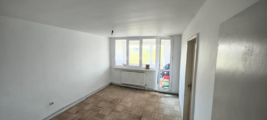 Apartament 3 camere decomandat  - zona Tiglina 1, cu vedere spre parc - 2