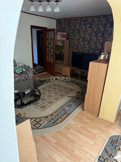 3 decomandate ROVINE/etaj 2/centrala/constructie 1984/ - 2