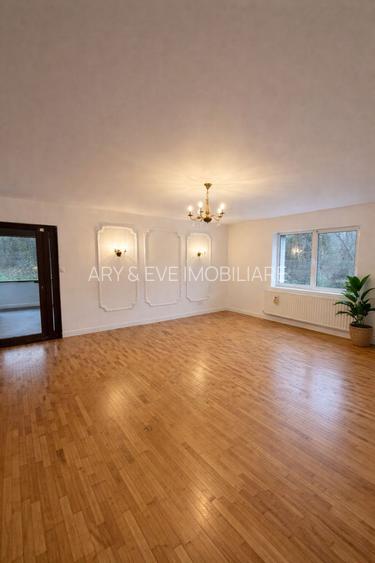 Proprietate reprezentativă, ideală pentru reședință exclusivistă sau sediu - 3