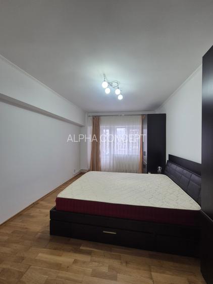 4 Camere, Capitol, Etaj Intermediar, Centrala pe Gaze - 11