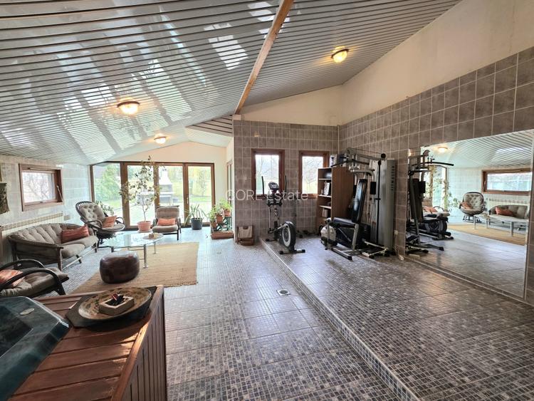 Vilă deosebită de vânzare în Otopeni langa ''Ana Aslan'' - 40