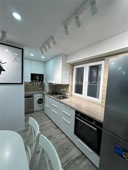 4 Camere, Lux, Centrala Proprie, 5 min Metrou - 6